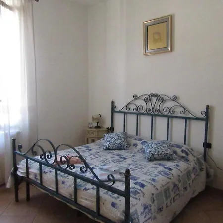 Raffaella Apartment